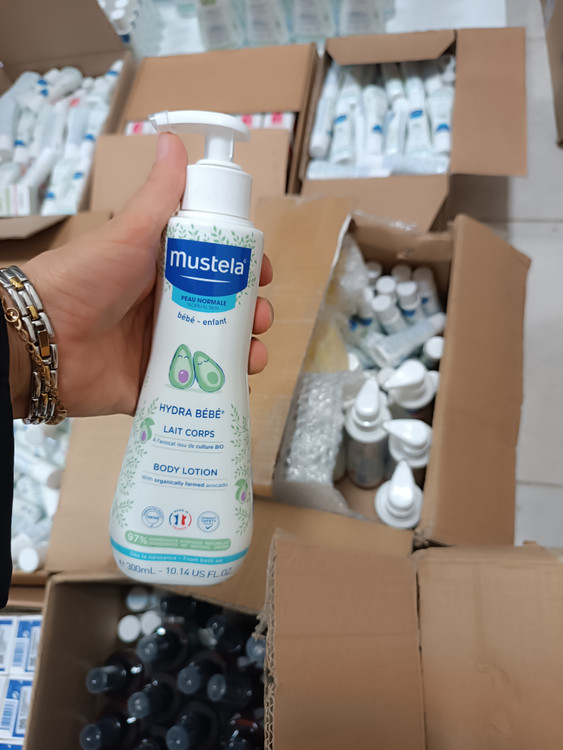 فروش اینترنتی لوسیون بدن نوزاد هیدرا ب ب موستلا ۳۰۰میل