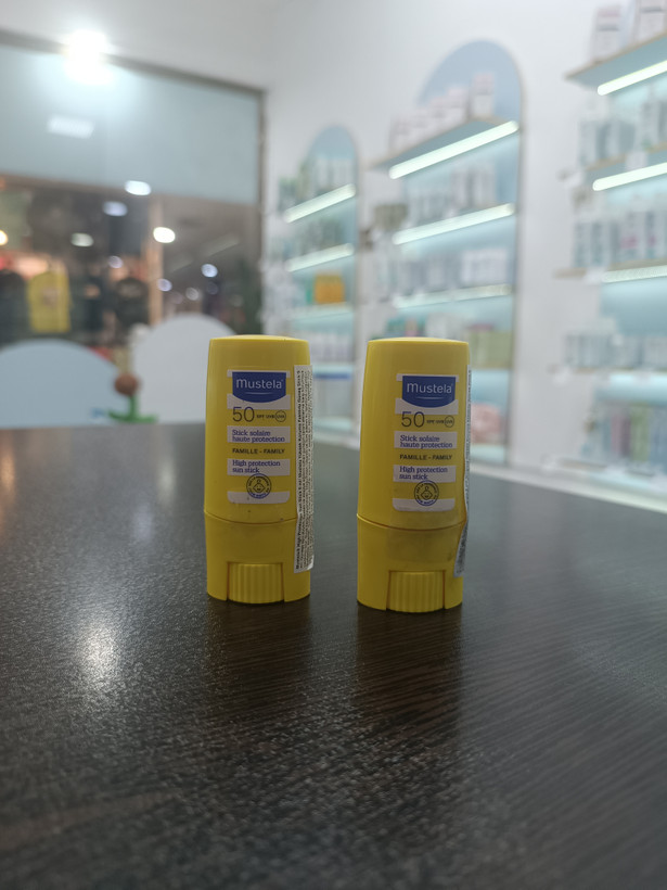 خرید ضد آفتاب استیکی موستلا mustela اصل فرانسه