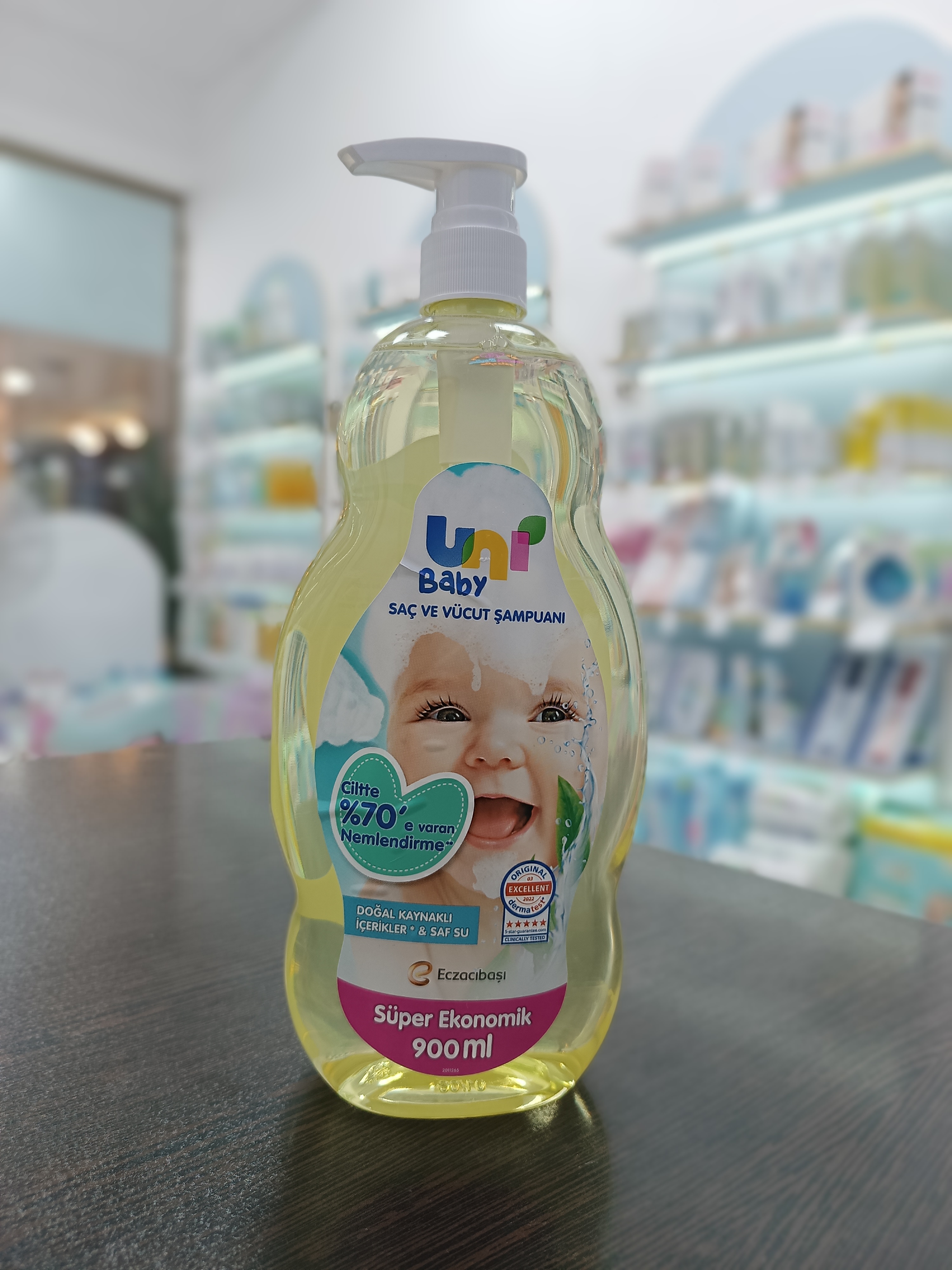 شامپو سر و بدن کودک یونی بیبی (Uni Baby) با حجم ۹۰۰ میلیلیتتر